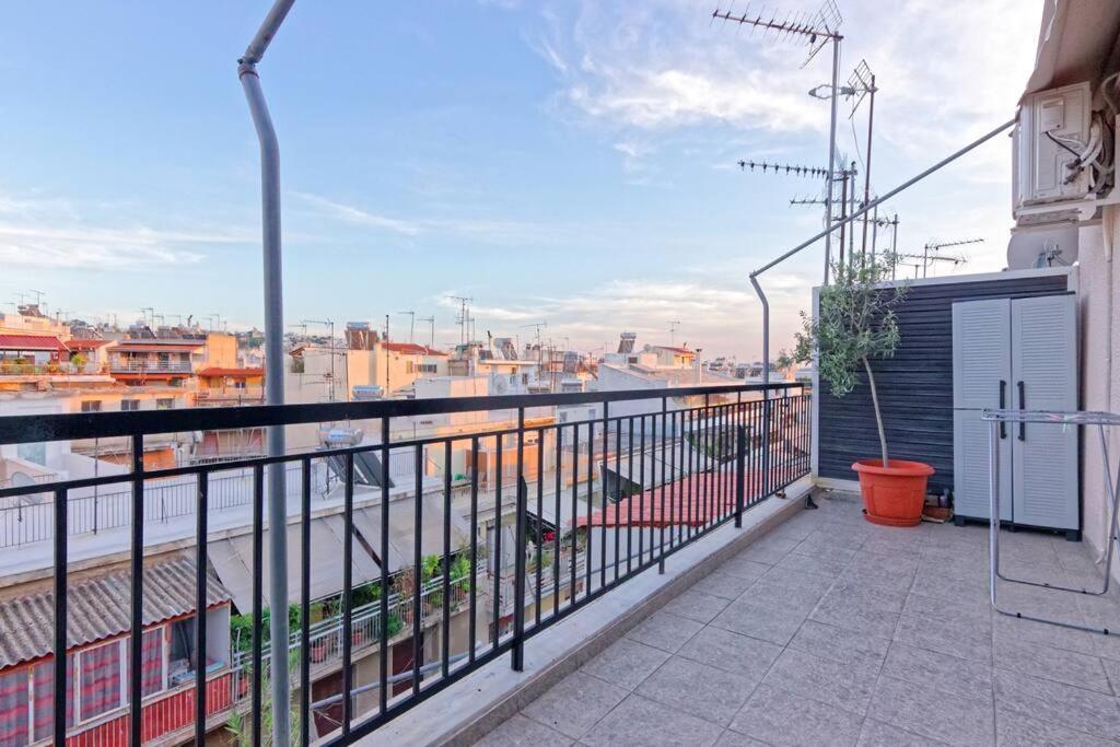 Big Terrace Near Metro And Athens Center 아파트 외부 사진
